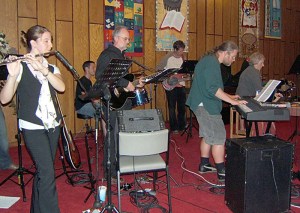 Easter_2008_Wesley_Church_rehearsal_11